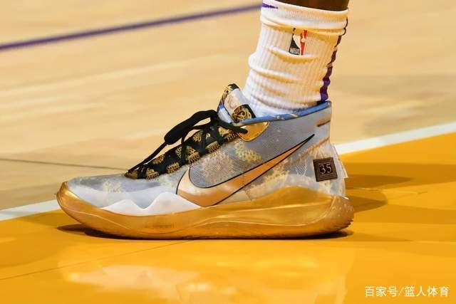 费尔德32分北控险胜深圳总分1-1 廖三宁20+10