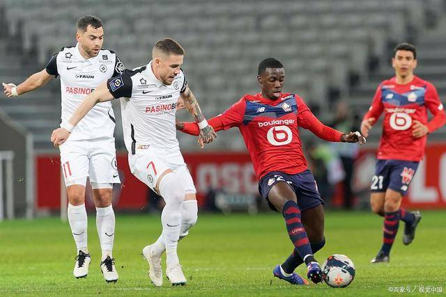 马尚沃特斯合砍42分 广东力克浙江开季两连胜